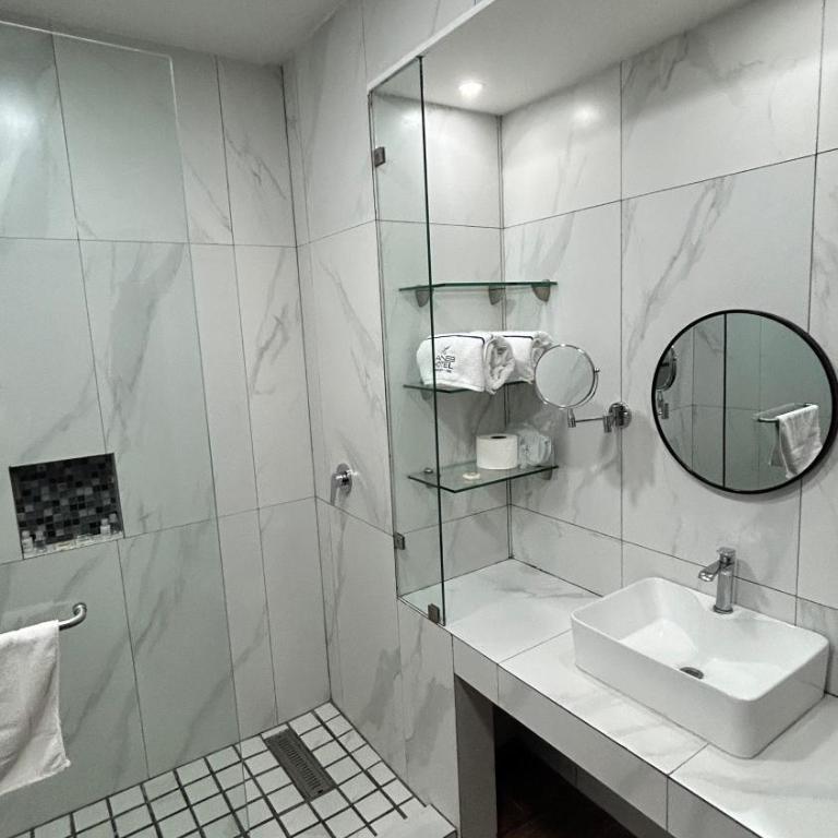 Hotel ANB Aeropuerto Guadalajara - Suite con bañera - 14