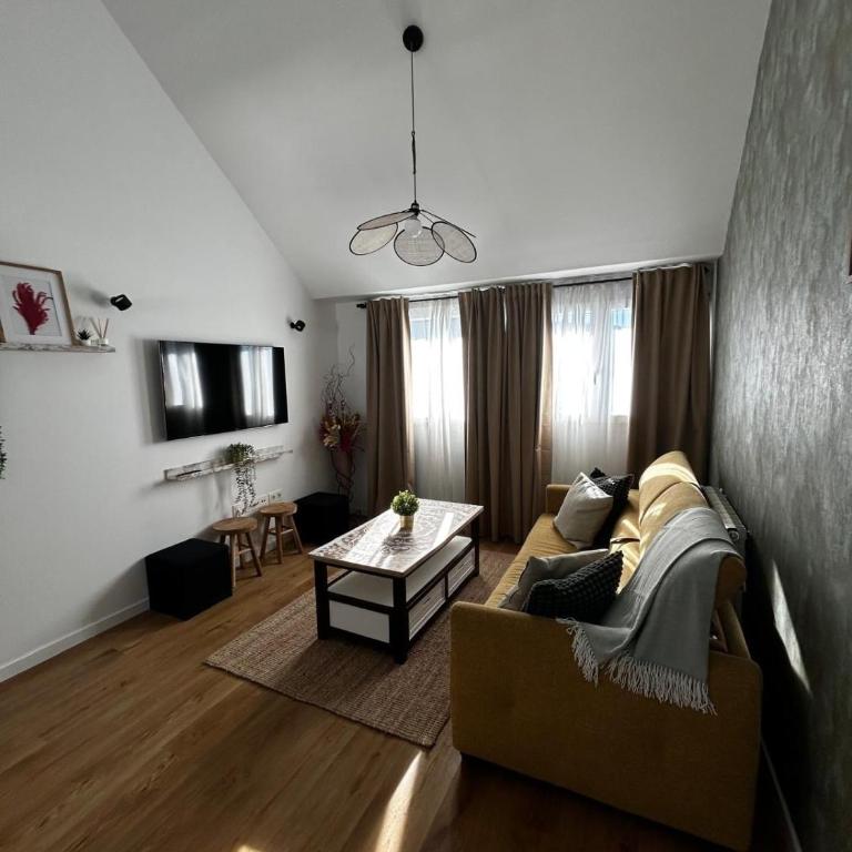 Buhardilla zona alta Sierra Nevada - One-Bedroom Apartment - 2