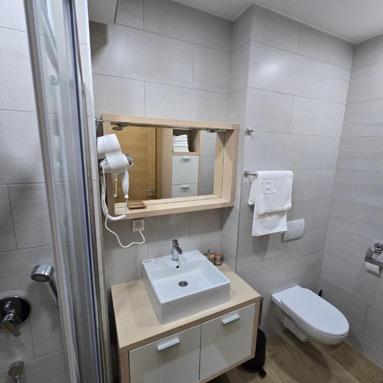 RIO DELUXE A1-8 - ApartHotel Vucko - Private Host - Two-Bedroom Apartment with Mountain View - 31