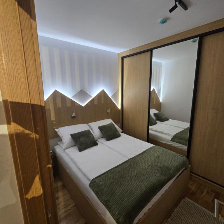 RIO DELUXE A1-8 - ApartHotel Vucko - Private Host - Two-Bedroom Apartment with Mountain View - 16