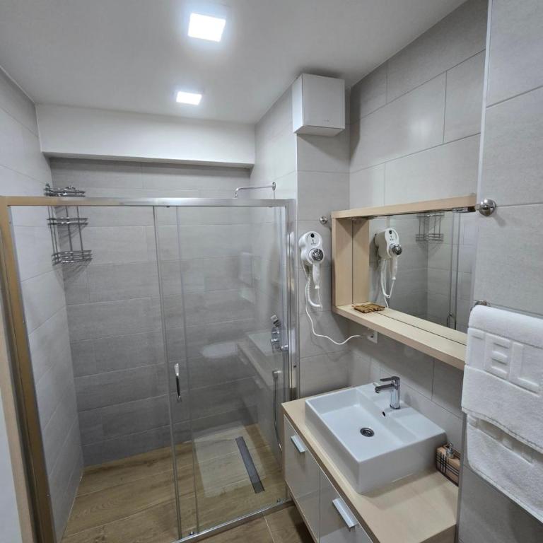 RIO DELUXE A1-8 - ApartHotel Vucko - Private Host - Two-Bedroom Apartment with Mountain View - 28