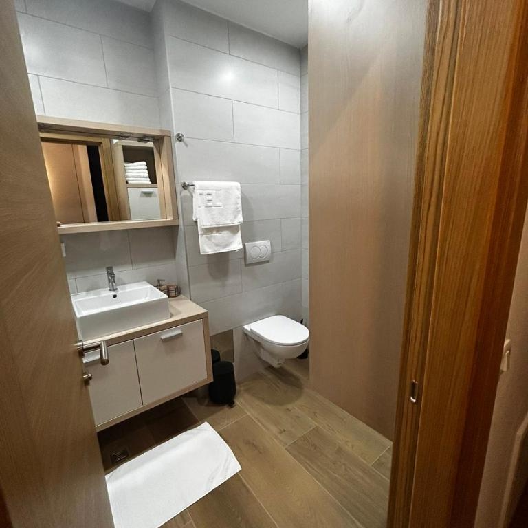 RIO DELUXE A1-8 - ApartHotel Vucko - Private Host - Two-Bedroom Apartment with Mountain View - 30