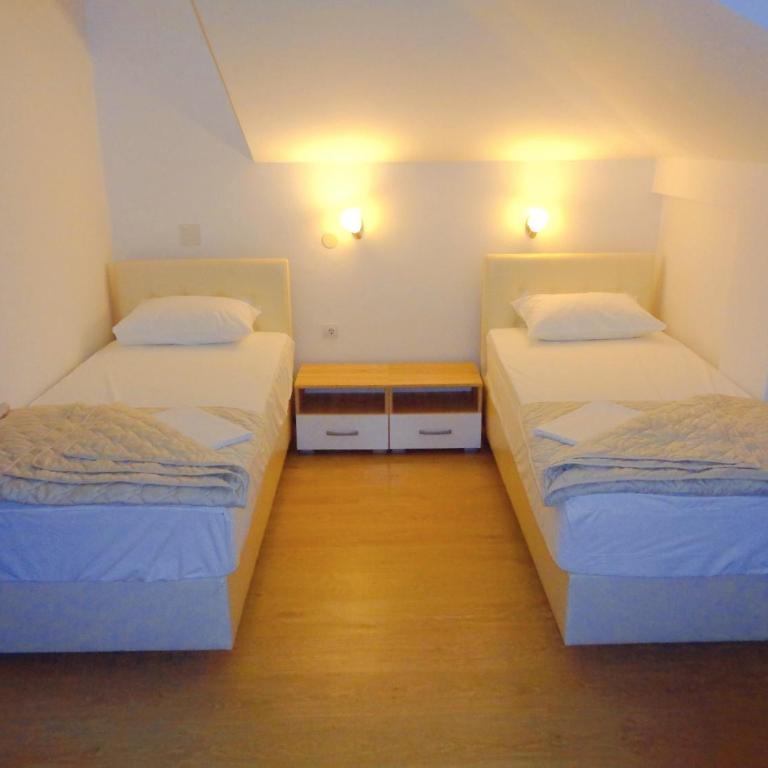 Villa Boka Sunrise Apartments - Studio Apartment with Sea View - 8