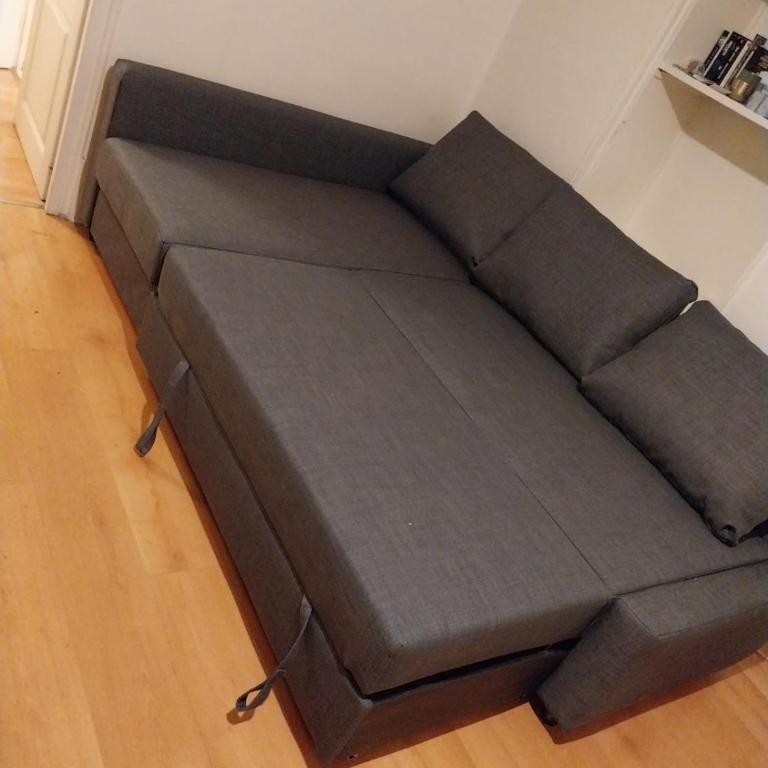 Amazing 1 bedroom, 30sec from Arc de Triomphe - One-Bedroom Apartment - 21