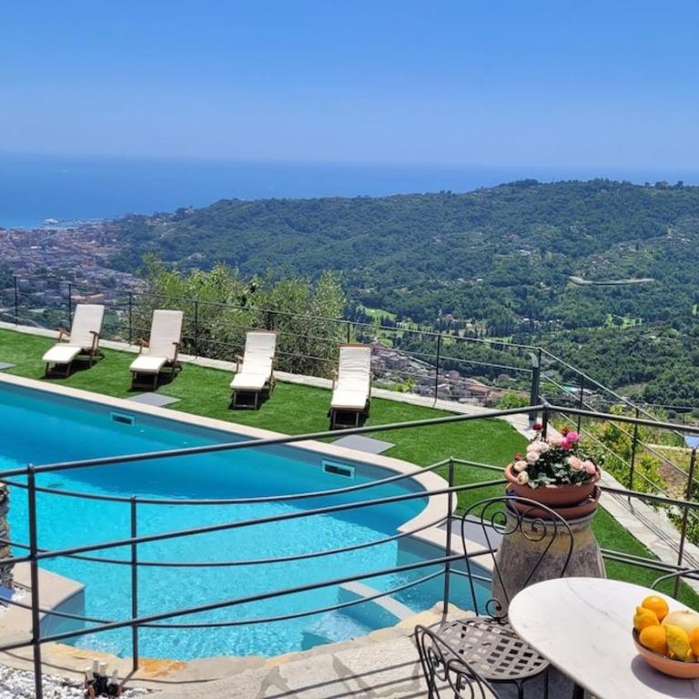 Hillside Haven - Sea View Retreat with Pool access - Casa con 2 Camere da Letto - 2