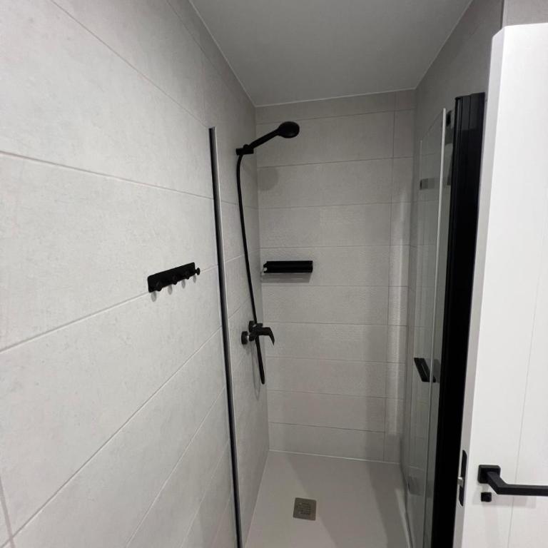 A top-floor modern apartment Located 100 meters from the beach - Apartamento de 2 dormitorios - 13