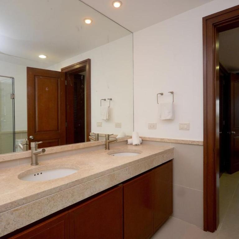 Luxury and confort in Quadra Alea - Three-Bedroom Apartment - 20