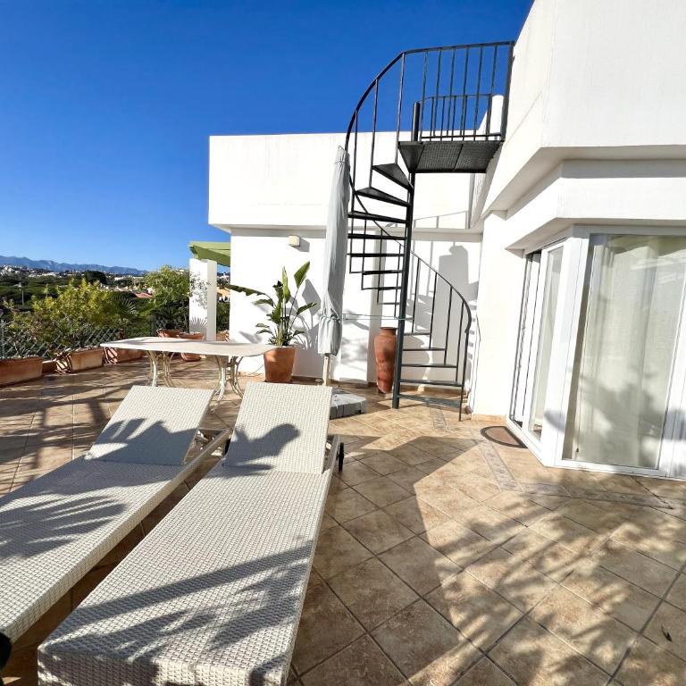 Mi Capricho beachfront penthouse with terrace and sea view - Apartamento de 3 dormitorios con vistas al mar - 15