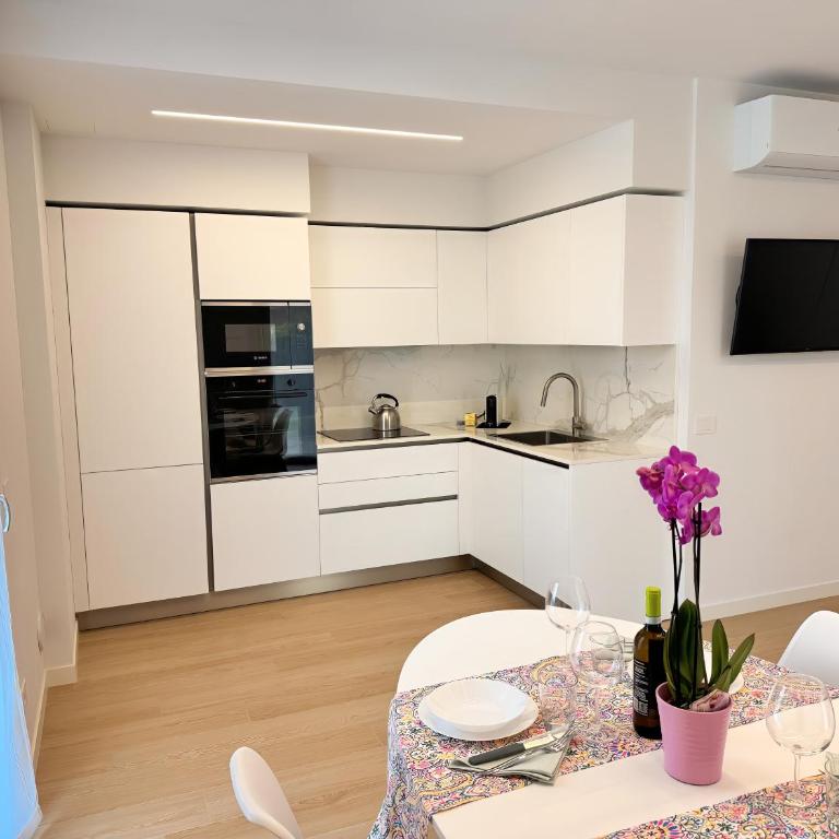Incanto Apartment Lazise - Pools e Garden - Appartamento con 1 Camera da Letto - 2