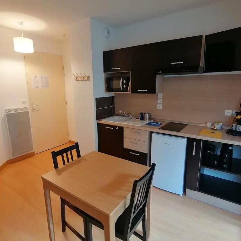 Appartement avec balcon, Ax-Les-Thermes - Apartment mit 1 Schlafzimmer - 1