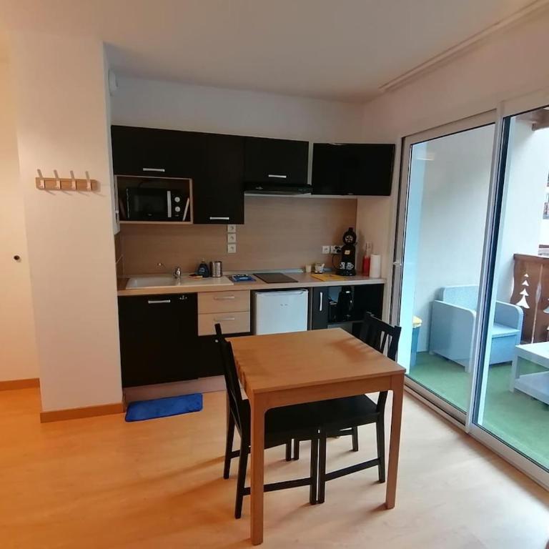 Appartement avec balcon, Ax-Les-Thermes - Apartment mit 1 Schlafzimmer - 6
