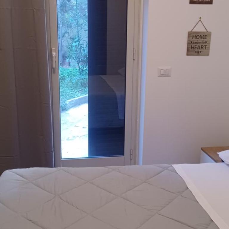 Alloggio Turistico A casa di Anna - Appartamento con 2 Camere da Letto e Vista Giardino - 24