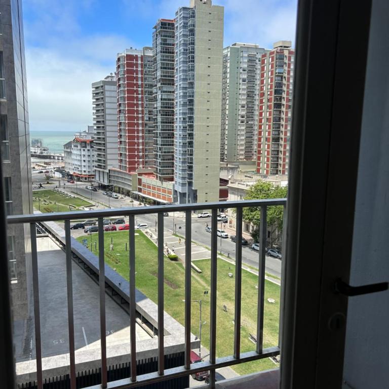 Departamento 3 ambientes con balcón - Apartamento de 2 dormitorios con vistas al mar - 4