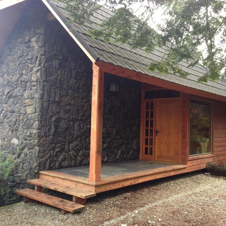 Casa a orilla de Lago Panguipulli - Four-Bedroom House - 1
