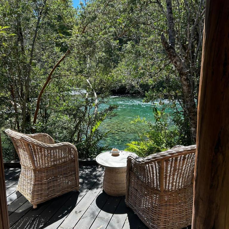 Lodge El Remanso, Patagonia Chile - Deluxe Double or Twin Room with River View - 1
