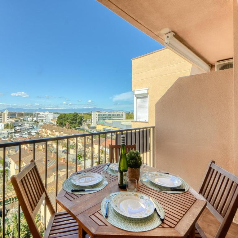 Apartment in Rosas near Sta Margarita Beach - Two-Bedroom Apartment - 5