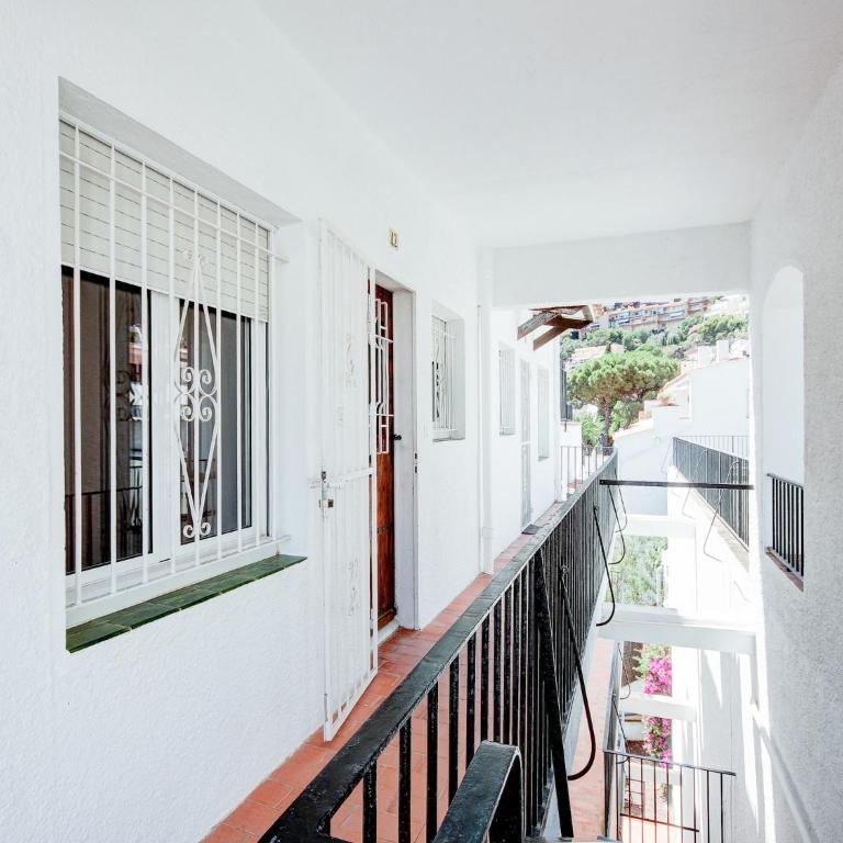 Apartment in Rosas near Canyelles Beach - Two-Bedroom Apartment - 18