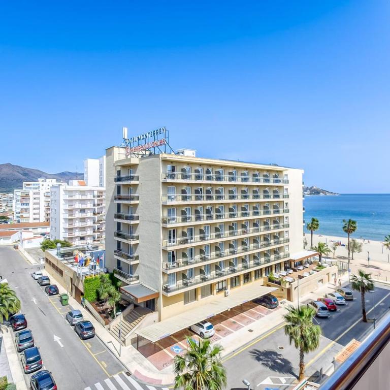 Apartment in Roses by the Beach - Two-Bedroom Apartment - 30