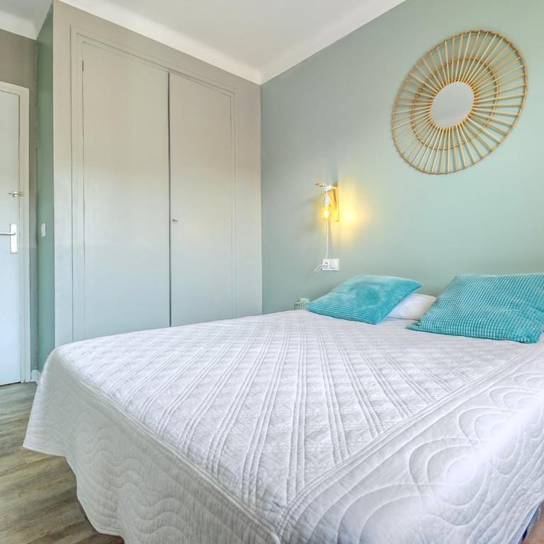 Apartment in Roses by the Beach - Two-Bedroom Apartment - 21