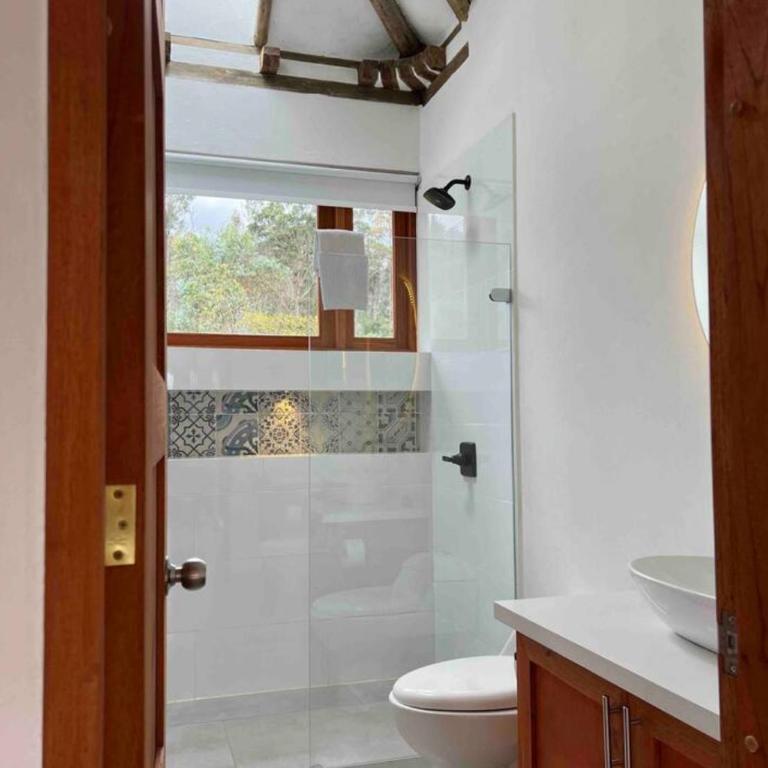 CasaBlanca1 - Three-Bedroom House - 7