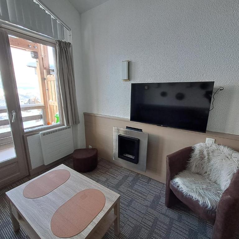 F2 résidence Antarès - Appartamento con Vista Montagna - 9