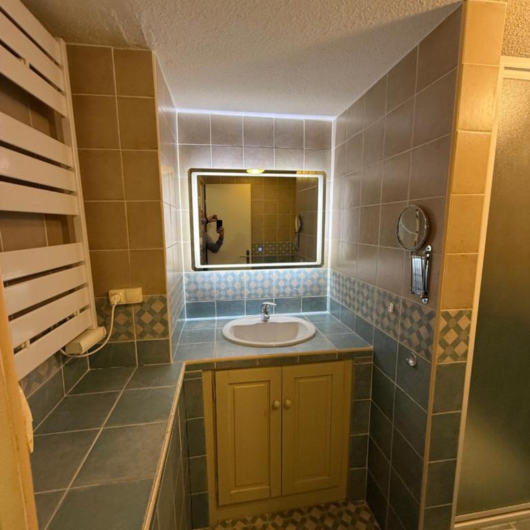Appart Duplex Climatisé & Terrasse - centre village et mer à pieds - Appartamento con 2 Camere da Letto - 33