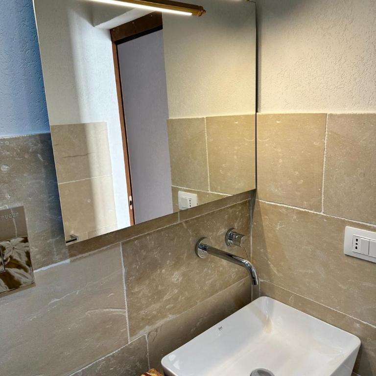 Casa Michela - Camera Deluxe (2 Adulti + 1 Bambino) - 9