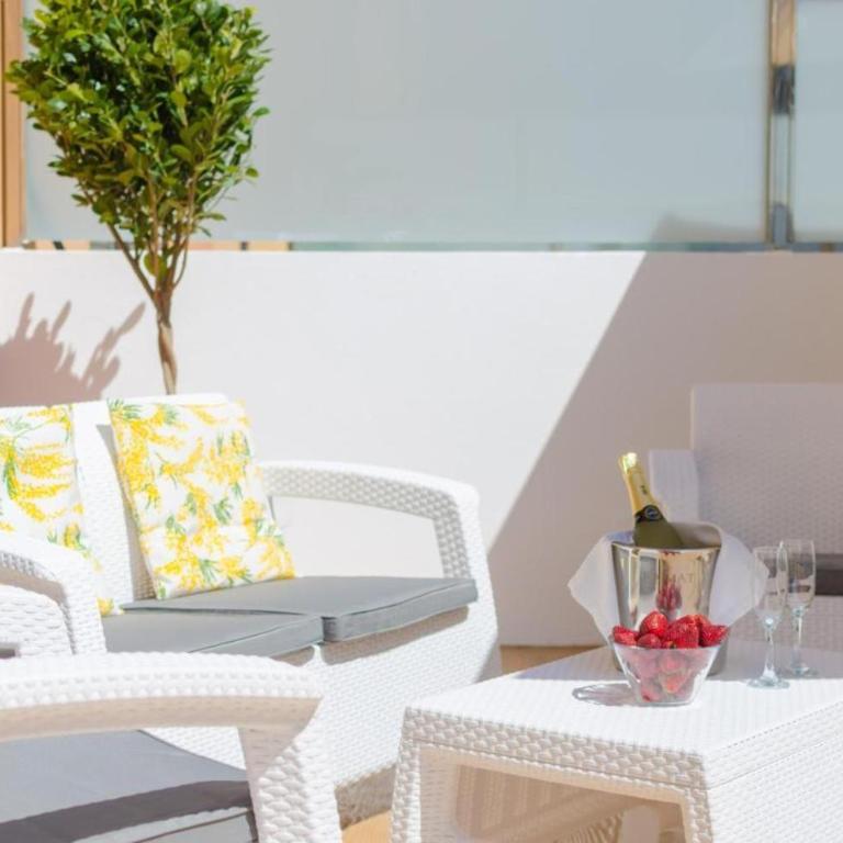 Can Pica Beach House by Llagosta Villas - Three-Bedroom House - 14