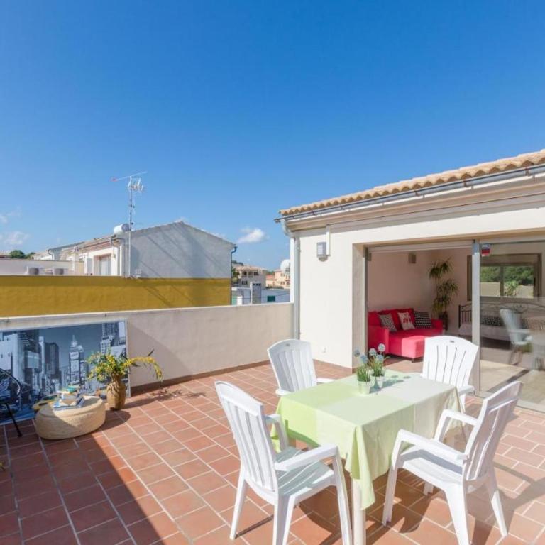 Can Pica Beach House by Llagosta Villas - Three-Bedroom House - 13
