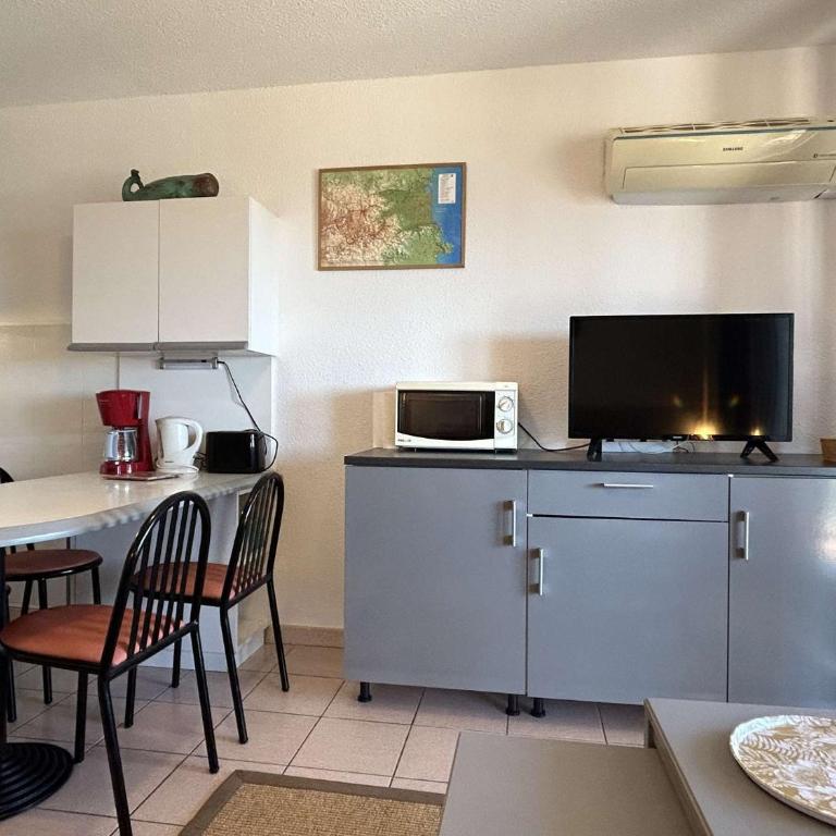 Appart Studio - cabine 4 couchages BANYULS SUR MER BN120-3212 - Studio Apartment with Sea View - 8