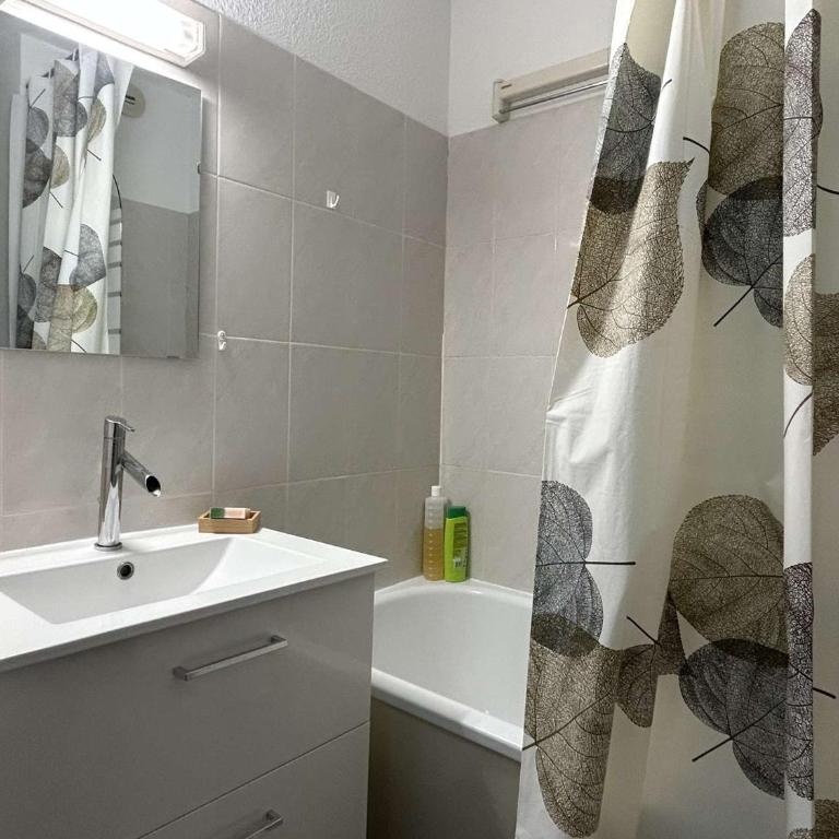 Appart Studio - cabine 4 couchages BANYULS SUR MER BN120-3212 - Studio Apartment with Sea View - 12