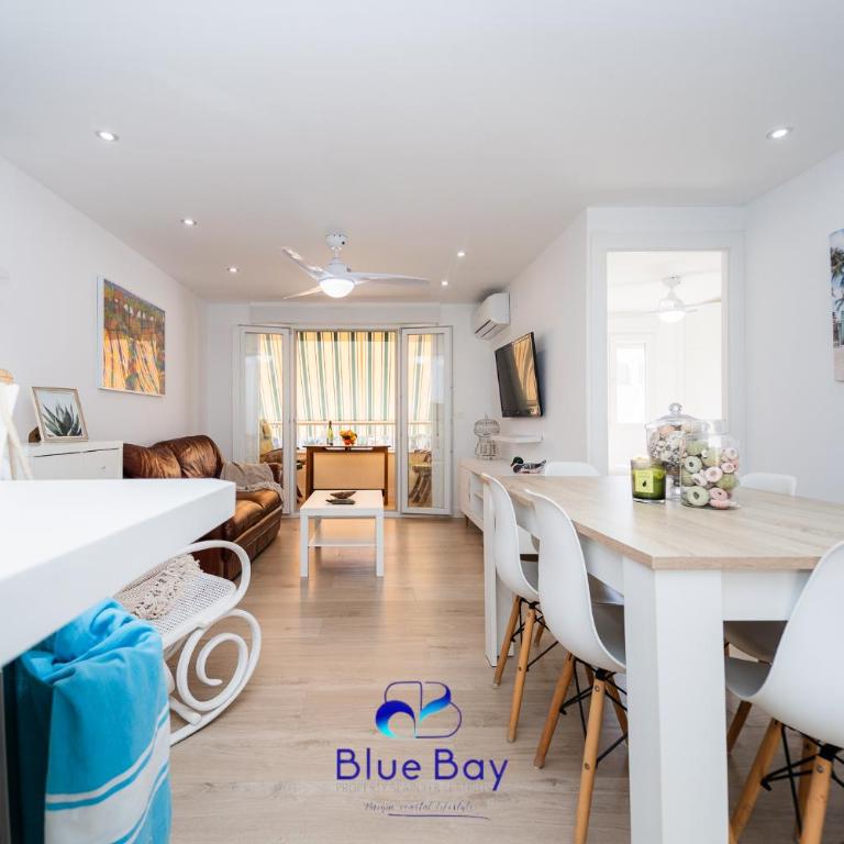 White Bay Beach Apartment - Two-Bedroom Apartment - 14
