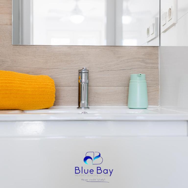 White Bay Beach Apartment - Two-Bedroom Apartment - 24