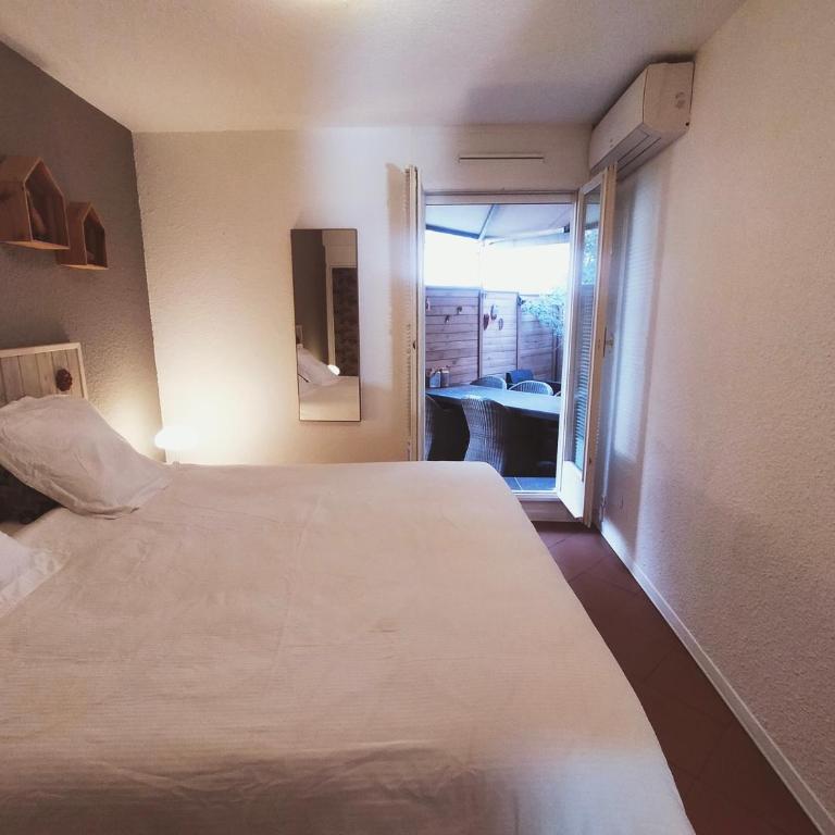 Super appartement 2 à 6 pers garage privé, centreville, plage 150m, 2 terrasses - Apartment mit 2 Schlafzimmern - 17
