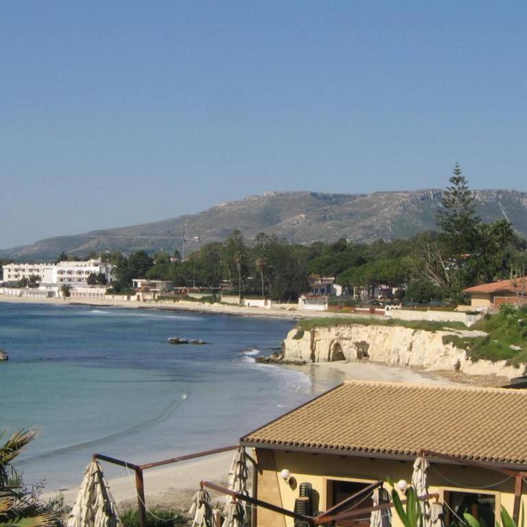 Carlo apartment in villa near the sea - wi-fi - Villa - 1