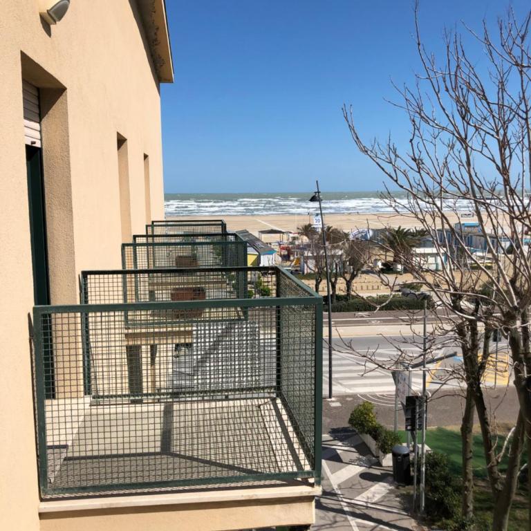 Loft a Rimini davanti al mare - Appartamento con 1 Camera da Letto - 2
