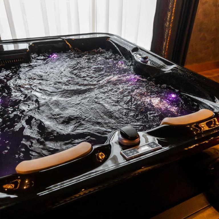 Merit Starlit Hotel & Residences - Prive Suite - 6