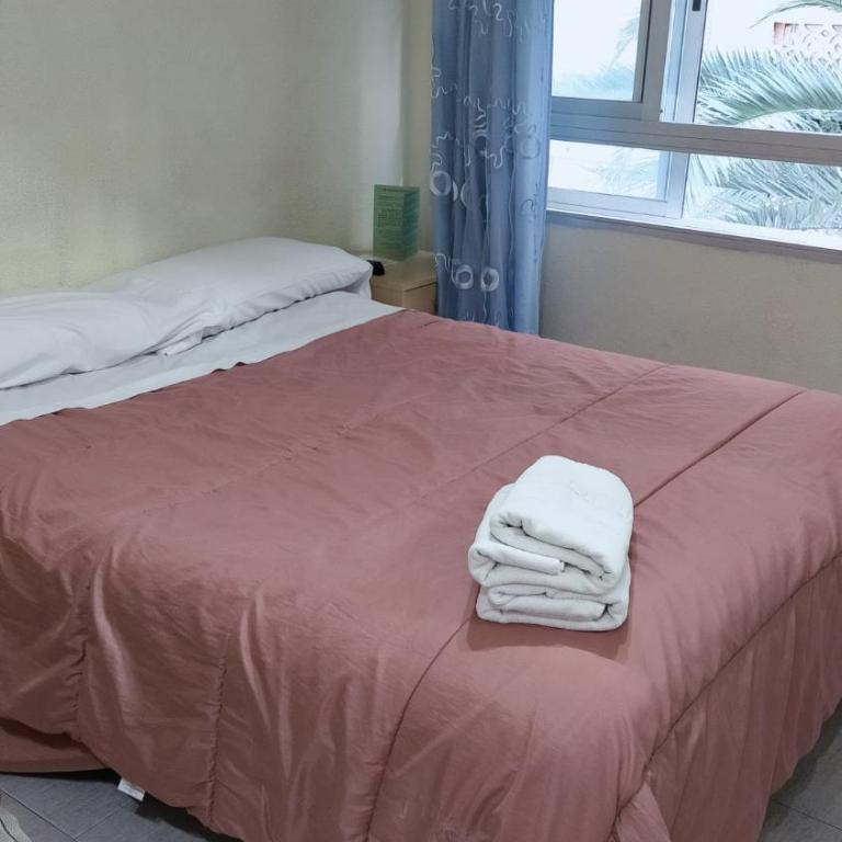 AB Pension Granada - Double Room with Shared Bathroom - 3