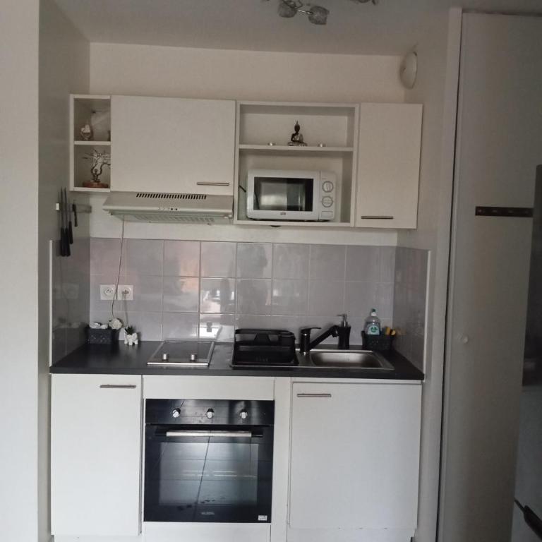 Cocon Chic avec Terrasse XL, climatisation et parking - Apartamento de 1 dormitorio - 5