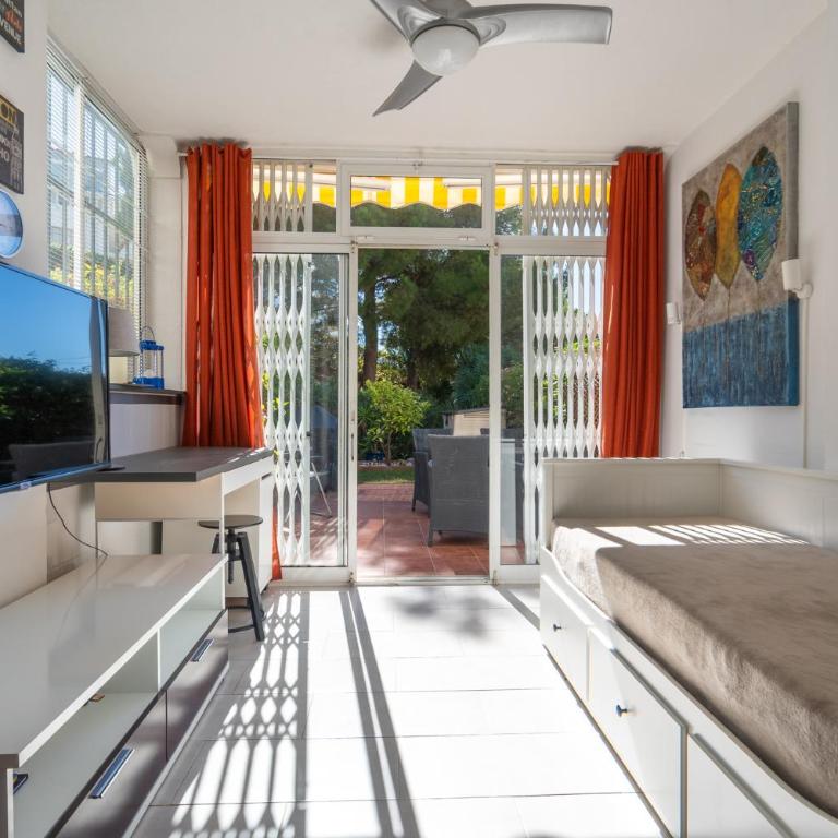 Mijas, Colinas del Faro, lovely terrace apartment walking distance to beach - Apartamento con terraza - 5