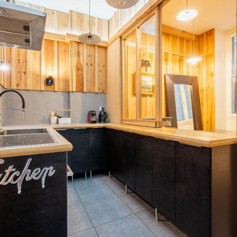 Appartement bourgeois hyper centre-ville de Bordeaux - Three-Bedroom Apartment - 6