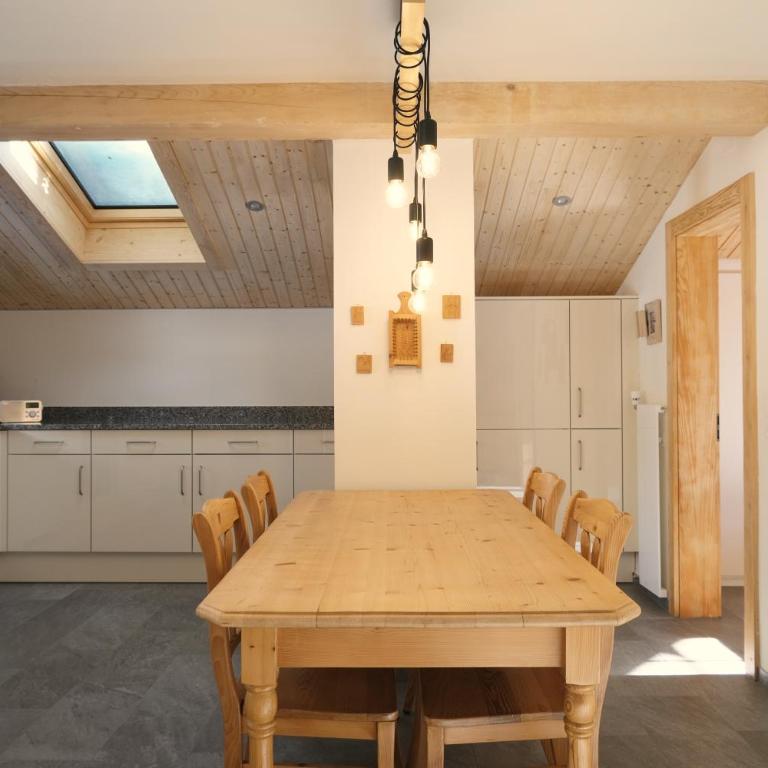 3,5 Zimmer Attikawohnung mit Traumaussicht - Apartment mit 2 Schlafzimmern - 10
