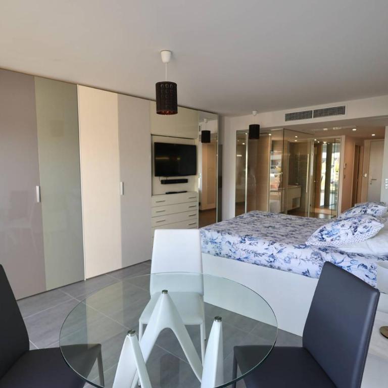 NAUTILIA 201 By AGN - Luxe - 2 personnes "réservé aux couples" - Deluxe Apartment mit 1 Schlafzimmer - 16