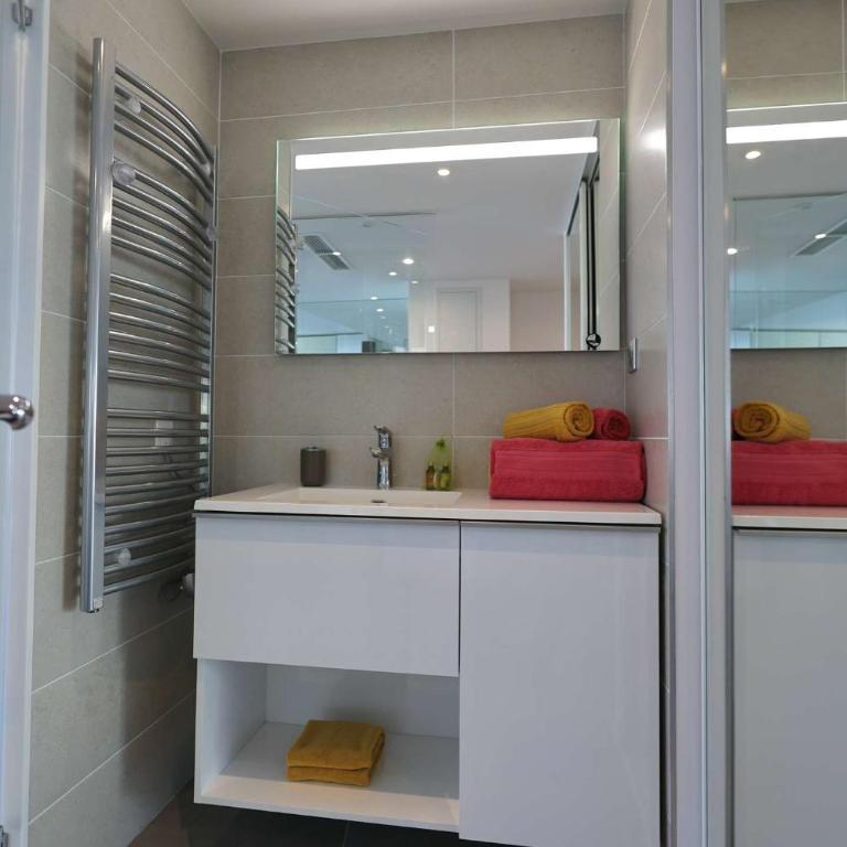 NAUTILIA 201 By AGN - Luxe - 2 personnes "réservé aux couples" - Deluxe Apartment mit 1 Schlafzimmer - 17