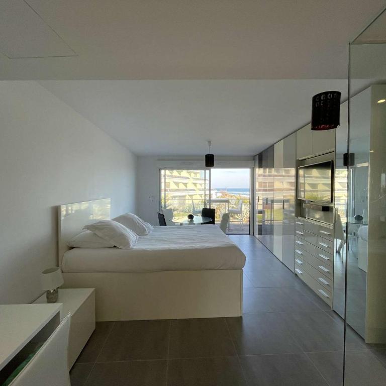NAUTILIA 201 By AGN - Luxe - 2 personnes "réservé aux couples" - Deluxe Apartment mit 1 Schlafzimmer - 2