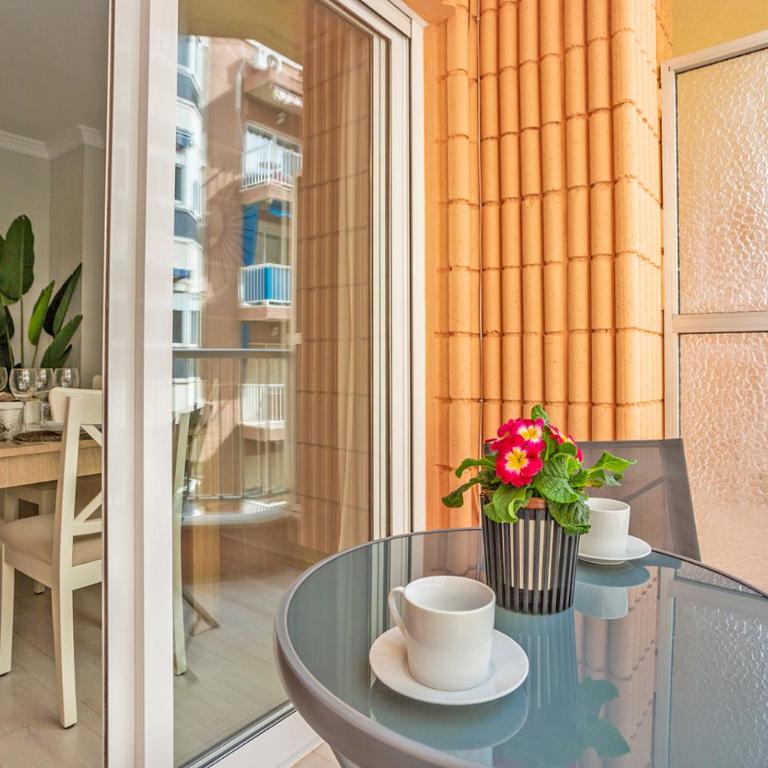 Playa Los Locos Apartment with Garage - Apartamento de 3 dormitorios - 28