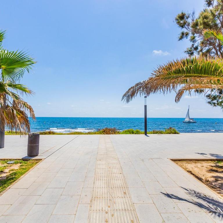 Playa Los Locos Apartment with Garage - Apartamento de 3 dormitorios - 49