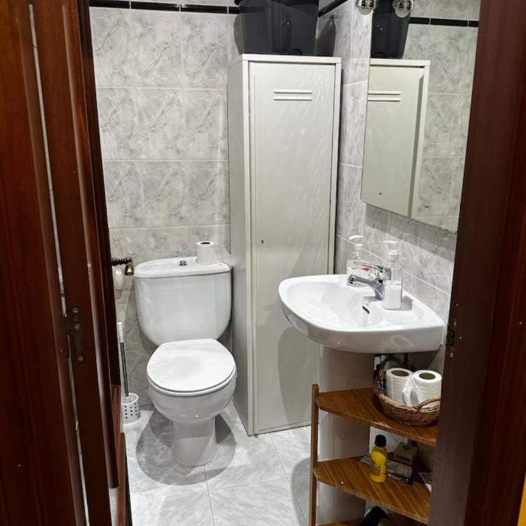 Habitación Centro de Oviedo - Habitación Doble con baño compartido - 11