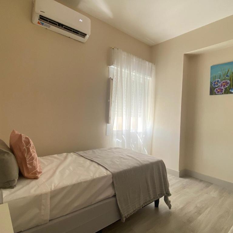 Amplio, moderno, centro, cochera - 2 parejas o mas -6 px - Apartamento de 3 dormitorios - 31