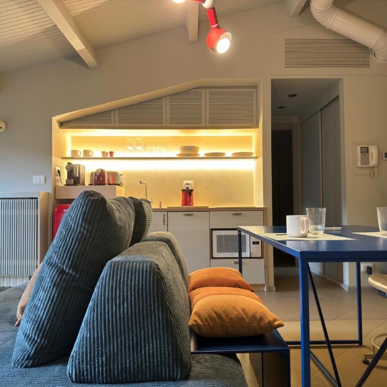 Studio Studio' - One-Bedroom Apartment with Balcony and City View - 39